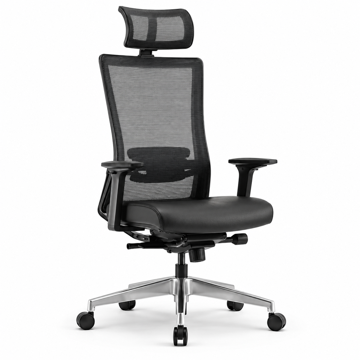 Silla ejecutiva PE-8200 con respaldo de malla negra, reposacabezas y base de aluminio, vista frontal sobre fondo blanco